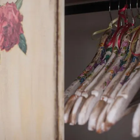Frida's Place Apartment *